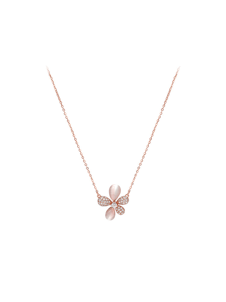 floral necklace